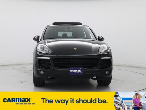 2017 Porsche Cayenne Platinum