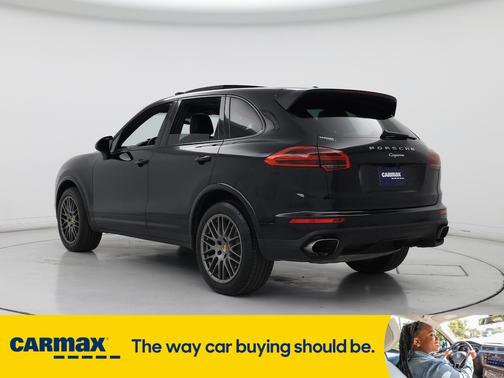 2017 Porsche Cayenne Platinum