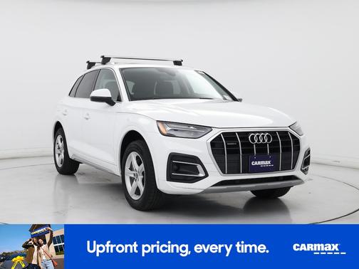 White 2023 Audi Q5 Premium