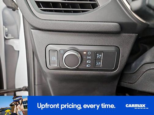 White 2022 Ford Escape SE