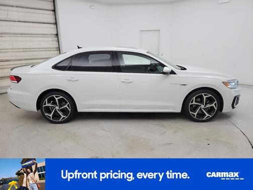 2020 Volkswagen Passat R-Line