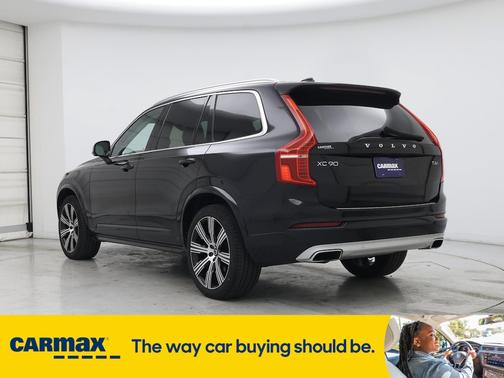 2021 Volvo XC90 T6 Momentum