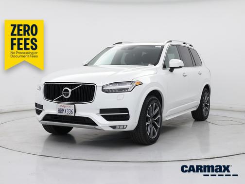 White 2018 Volvo XC90 T6 Momentum