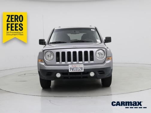 Silver 2017 Jeep Patriot Latitude