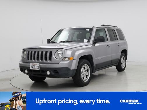 Silver 2017 Jeep Patriot Latitude