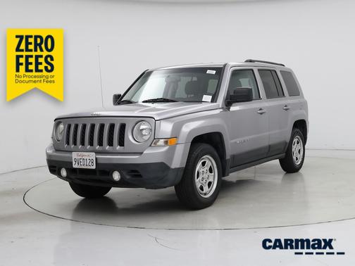 Silver 2017 Jeep Patriot Latitude