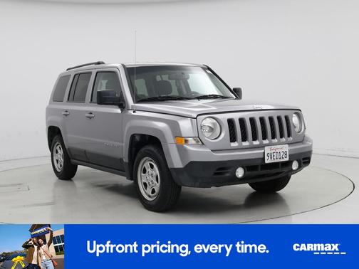 Silver 2017 Jeep Patriot Latitude