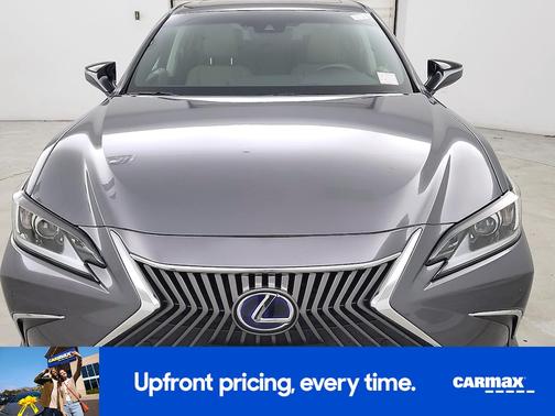 Silver 2019 Lexus ES 300h
