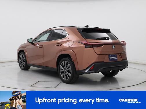 2025 Lexus UX 300h F-SPORT Design