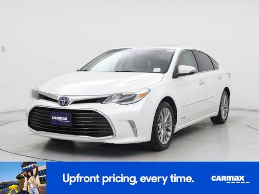 White 2016 Toyota Avalon Hybrid Limited