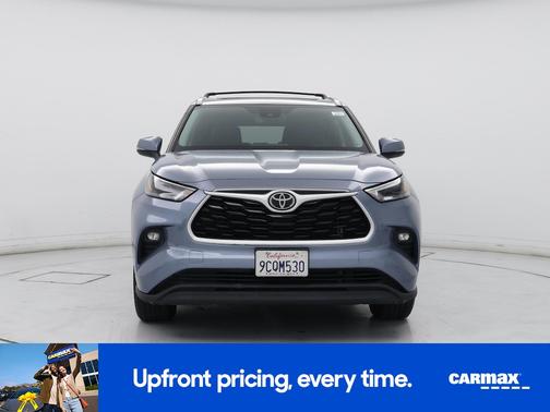 Blue 2022 Toyota Highlander XLE