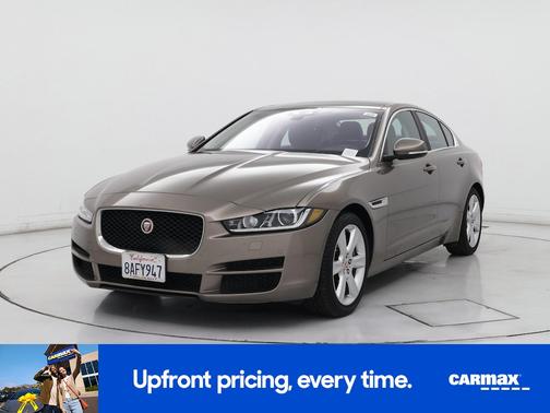2017 Jaguar XE Prestige
