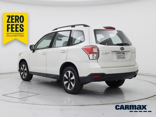 White 2018 Subaru Forester 2.5I