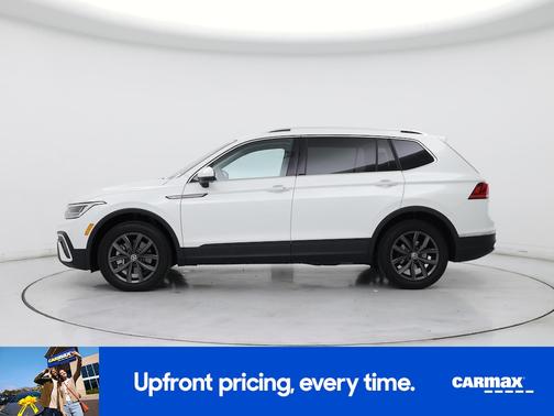 White 2023 Volkswagen Tiguan SE