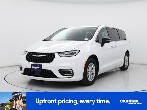 White 2024 Chrysler Pacifica Touring L