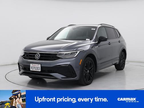 Gray 2022 Volkswagen Tiguan SE R-Line Black