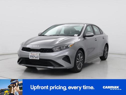 Gray 2024 Kia Forte LXS