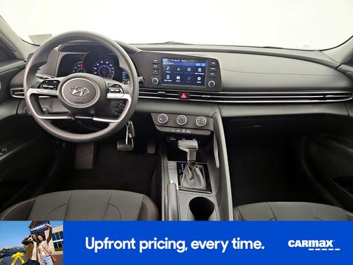 Black 2021 Hyundai ELANTRA SE