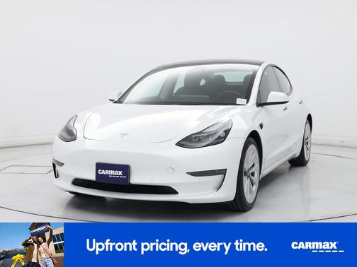 White 2022 Tesla Model 3