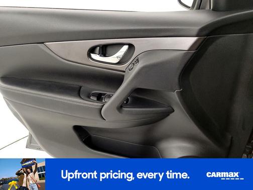 Gray 2015 Nissan Rogue SV