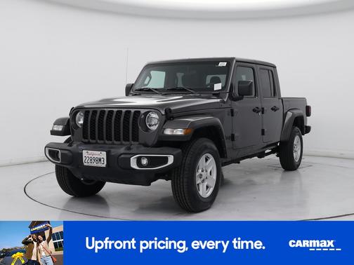 Gray 2022 Jeep Gladiator Sport