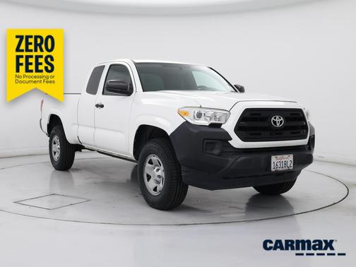 White 2017 Toyota Tacoma SR
