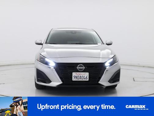 2023 Nissan Altima SV
