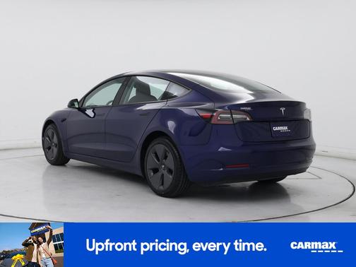 Blue 2022 Tesla Model 3