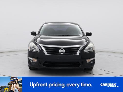 Black 2015 Nissan Altima SV