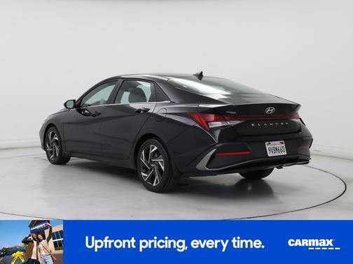 Black 2025 Hyundai ELANTRA SEL Convenience