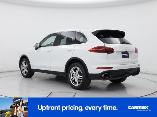 White 2018 Porsche Cayenne