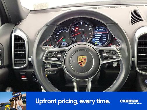 White 2018 Porsche Cayenne