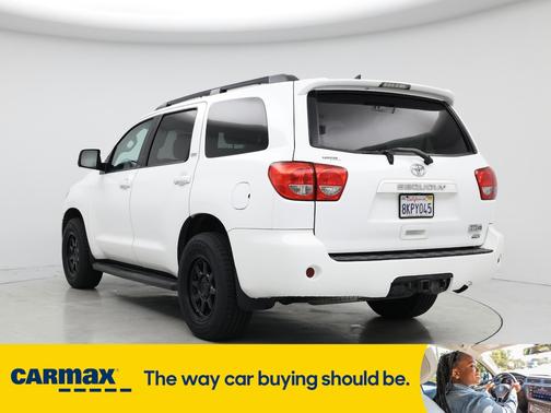 2016 Toyota Sequoia SR5