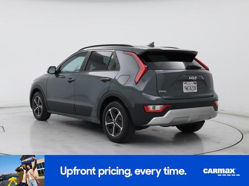 Green 2025 Kia Niro EX
