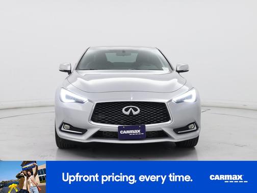 2017 INFINITI Q60 Premium