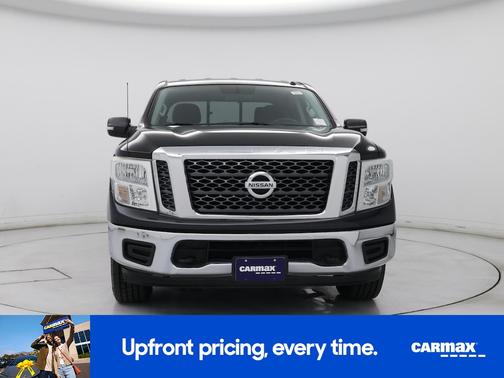 2017 Nissan Titan SV