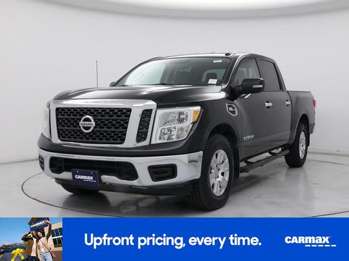 2017 Nissan Titan SV
