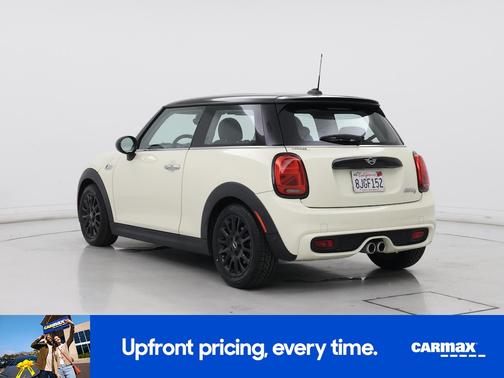 Tan 2019 MINI Hardtop S