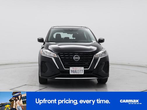Black 2022 Nissan Kicks S