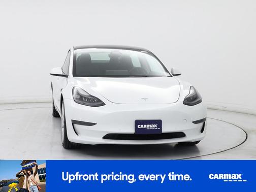White 2022 Tesla Model 3