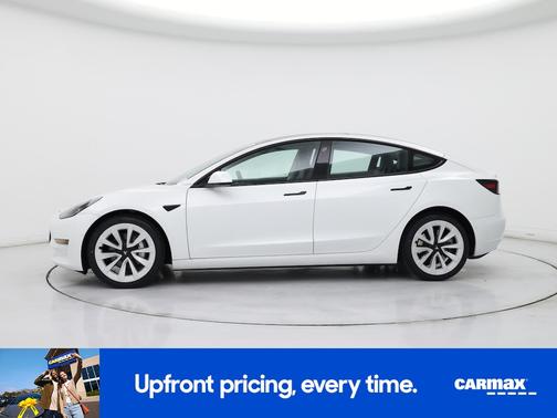 White 2022 Tesla Model 3