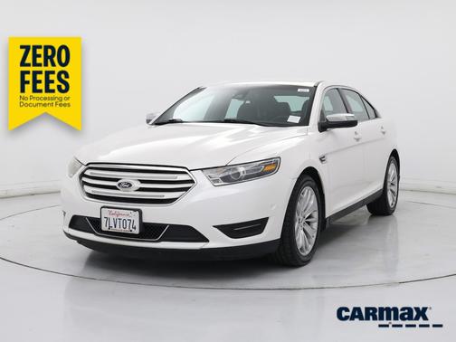 White 2015 Ford Taurus Limited