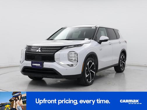 White 2024 Mitsubishi Outlander PHEV SE