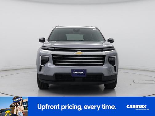 Gray 2025 Chevrolet Traverse LT