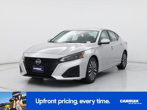 2023 Nissan Altima SV