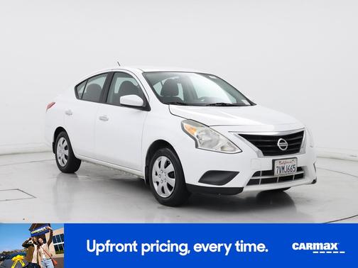 2016 Nissan Versa SV