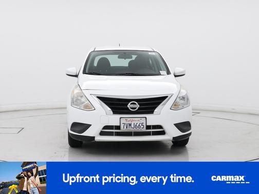2016 Nissan Versa SV