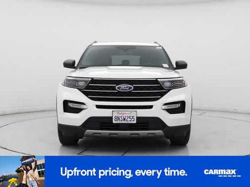 White 2020 Ford Explorer XLT