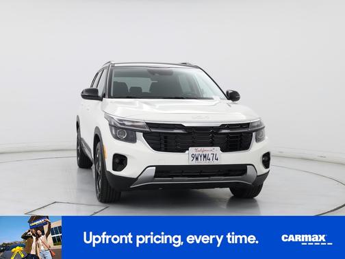 White 2026 Kia Seltos S