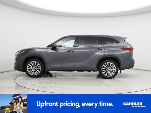 2023 Toyota Highlander Hybrid Platinum